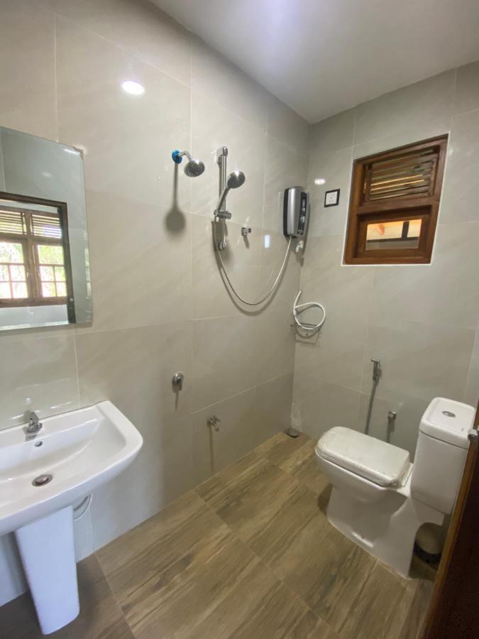 Happy Feet Diyaluma Bed & Breakfast Koslanda Dış mekan fotoğraf