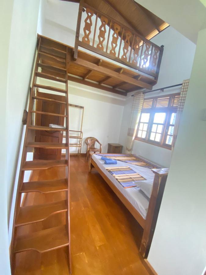 Happy Feet Diyaluma Bed & Breakfast Koslanda Dış mekan fotoğraf