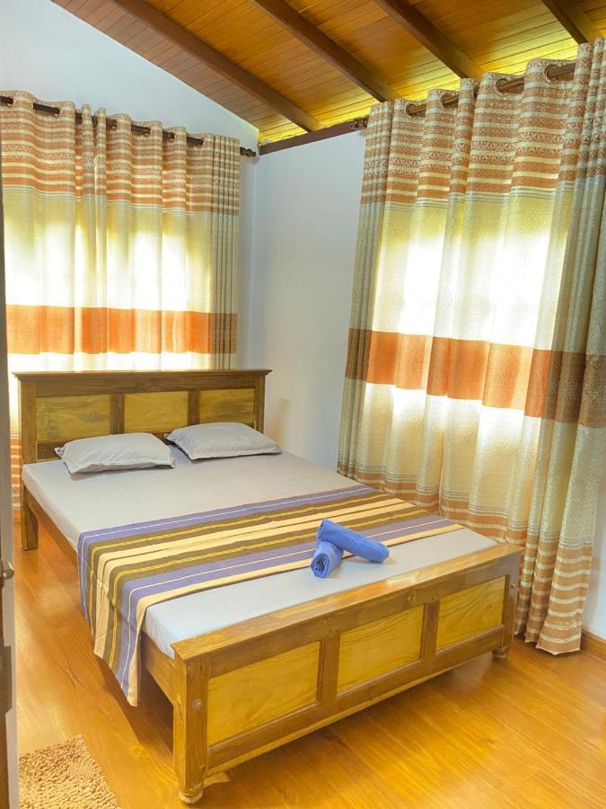 Happy Feet Diyaluma Bed & Breakfast Koslanda Dış mekan fotoğraf