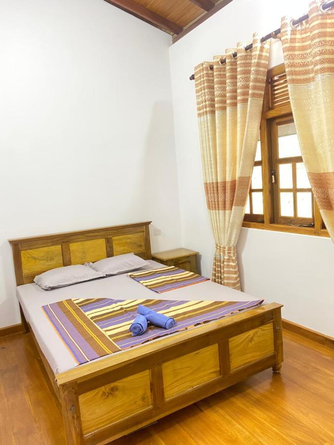 Happy Feet Diyaluma Bed & Breakfast Koslanda Dış mekan fotoğraf